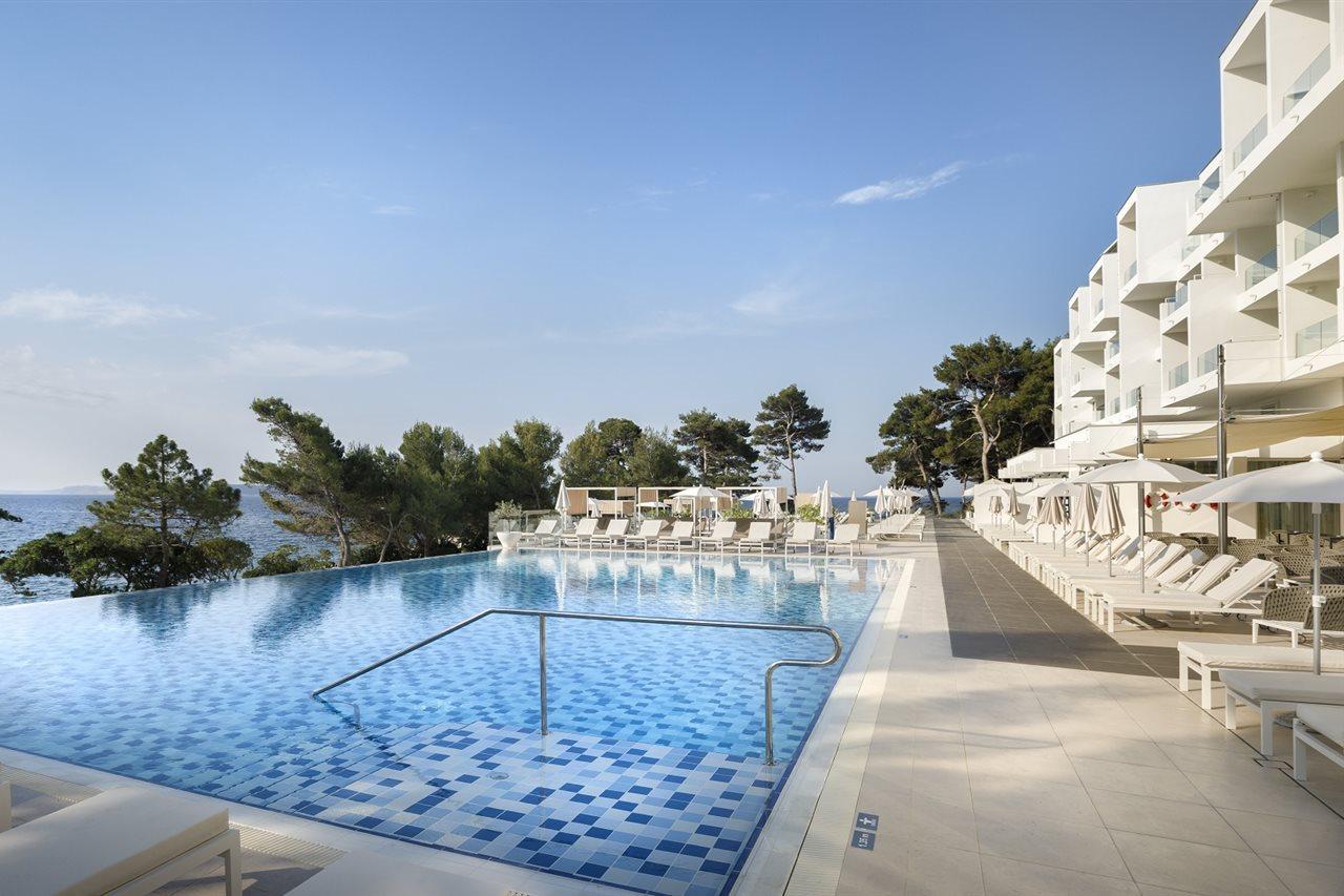 Valamar Carolina Hotel & Villas Kampor Bagian luar foto