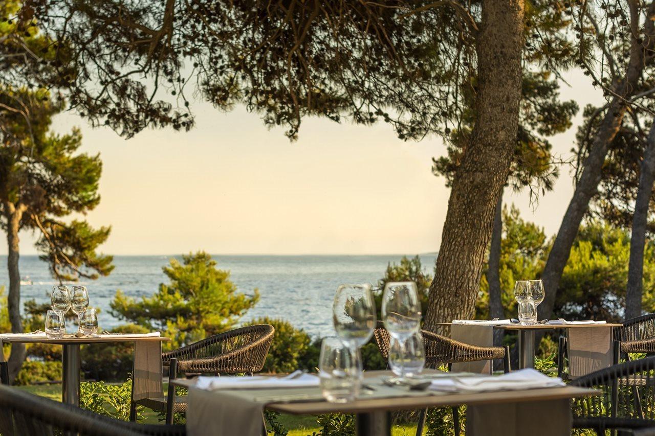 Valamar Carolina Hotel & Villas Kampor Bagian luar foto