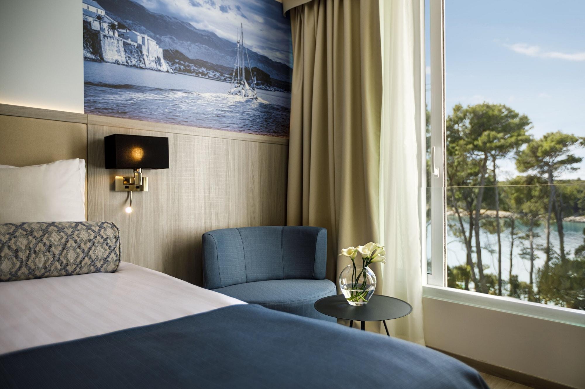 Valamar Carolina Hotel & Villas Kampor Bagian luar foto