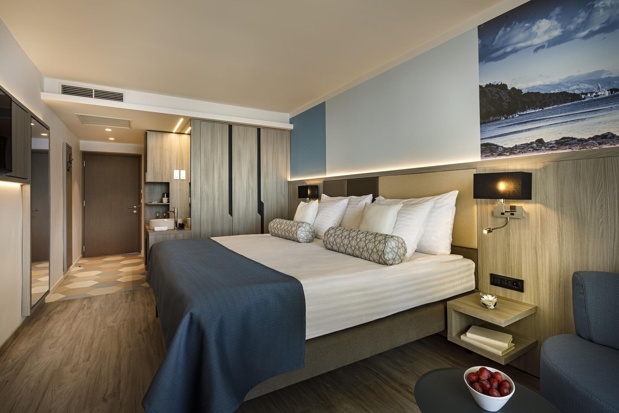 Valamar Carolina Hotel & Villas Kampor Bagian luar foto