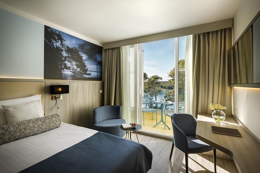 Valamar Carolina Hotel & Villas Kampor Bagian luar foto