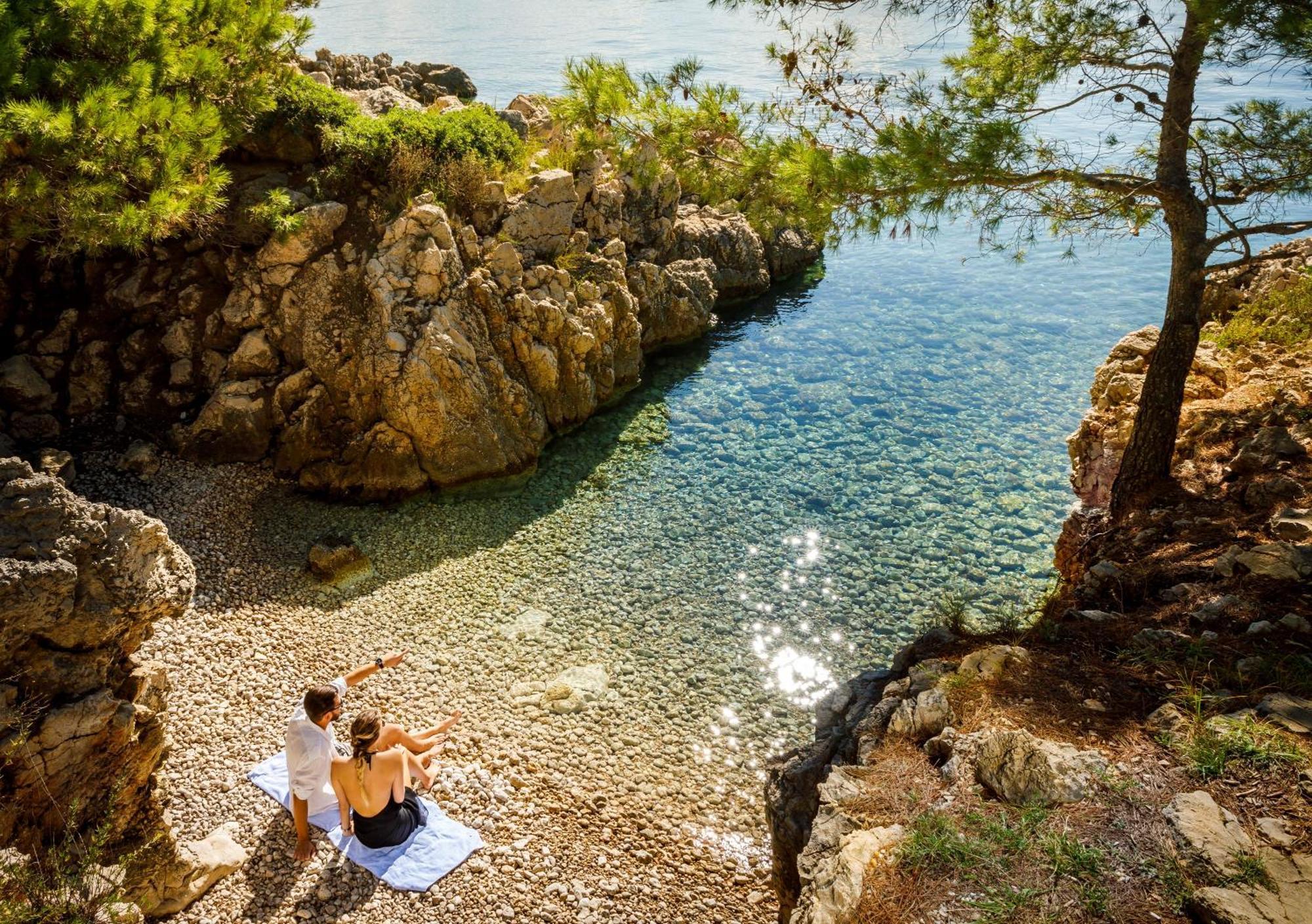 Valamar Carolina Hotel & Villas Kampor Bagian luar foto