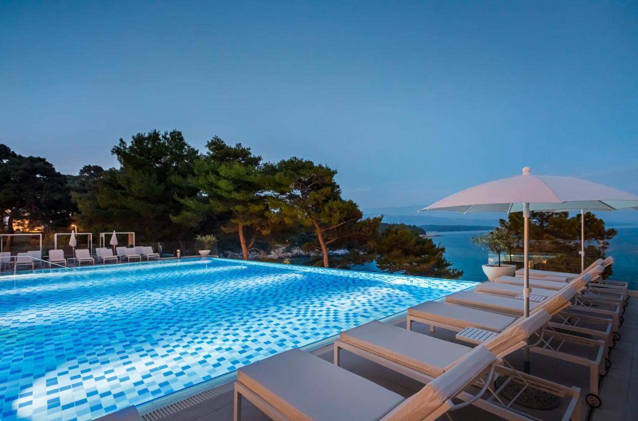 Valamar Carolina Hotel & Villas Kampor Bagian luar foto